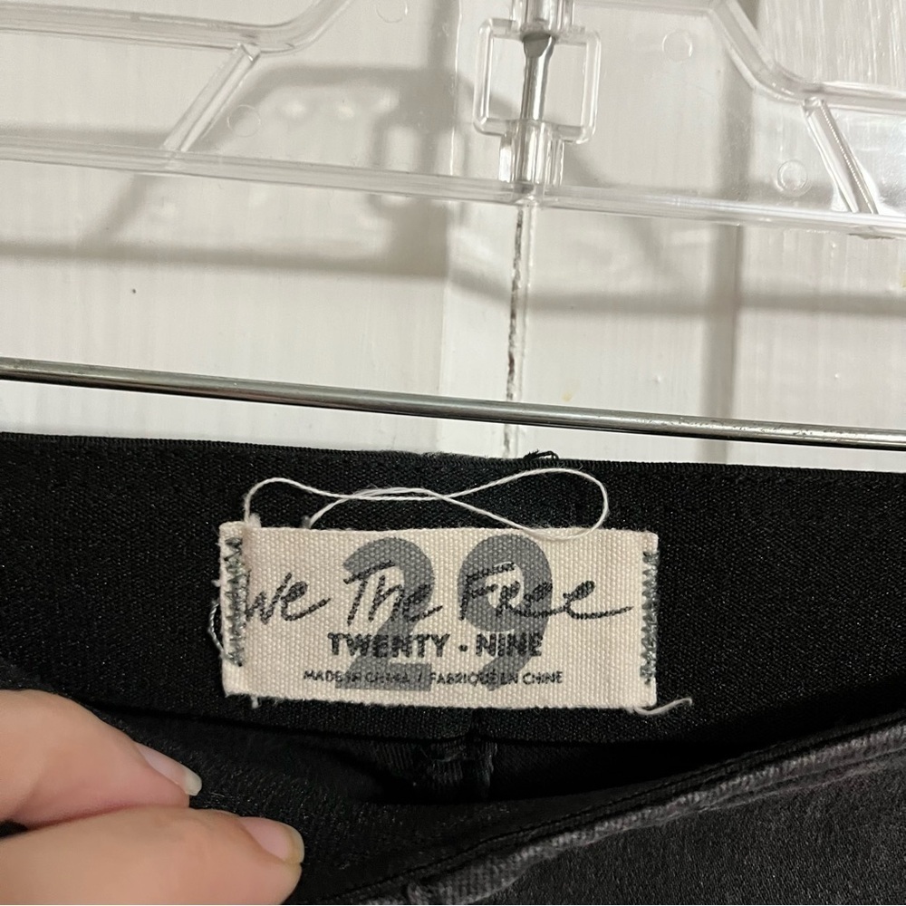 We The Free People Penny Pull On Flare Jeans Washed Black Size 29 Hippie 70s K - Picture 5 of 10